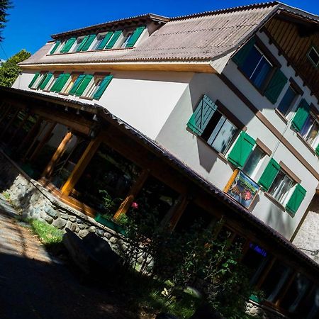 Hostel De La Plaza Amalia San Carlos de Bariloche Extérieur photo