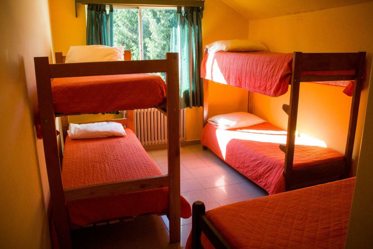Hostel De La Plaza Amalia San Carlos de Bariloche Extérieur photo
